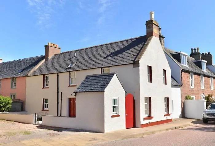 Discover the Finest Accommodations at Cromarty Hotels