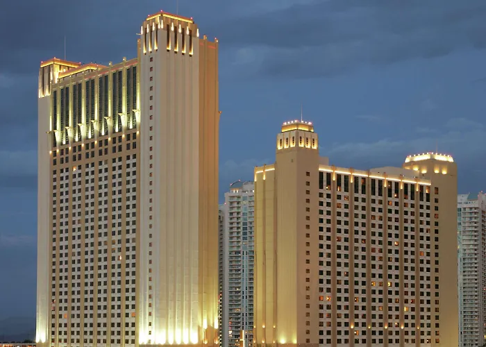 Discover the Best Hotels Close to Cashman Center Las Vegas for Your Stay