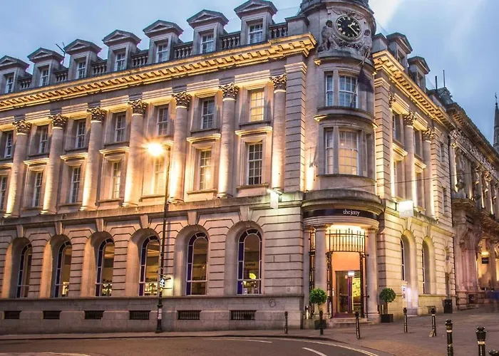 Explore the Best Bristol Hotels in Bristol: Your Ultimate Accommodation Guide
