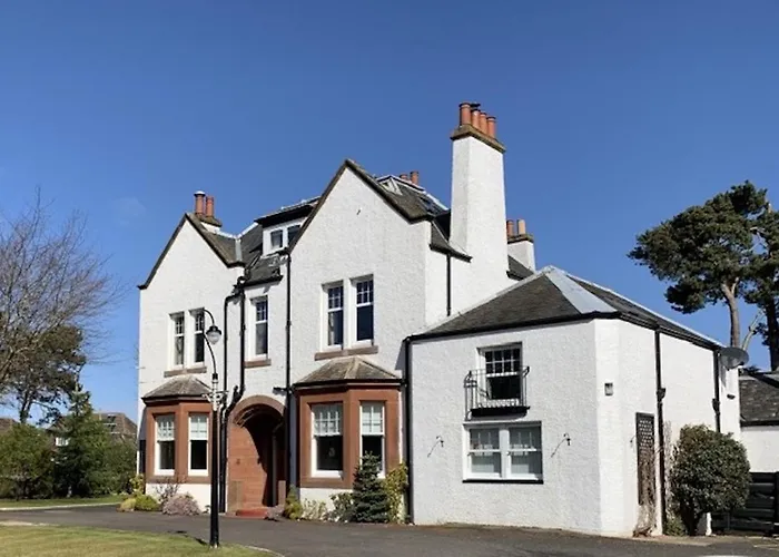 Hotels in Leuchars: Your Guide to Accommodations in this Charming UK Town